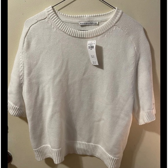 Sweaters - NWT Abercrombie & Fitch Women's Madeline Crew Sweater Tee S